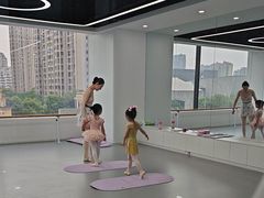 -Isee灰姑娘国际芭蕾舞蹈艺术中心(置地广场店)