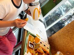 -麦当劳(虹梅路地铁站店)