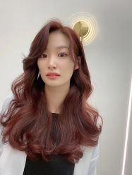 -MODEL'S HAIR