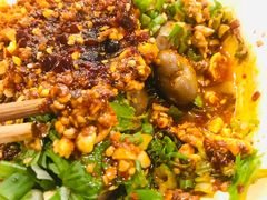 -拈签一笑黄牛肉辣卤串串