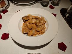 -Mogul Eatery·大亨餐酒馆