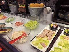 -四海一家自助餐(益田假日广场店)