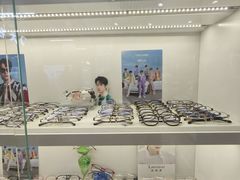 -新视达眼镜店·蔡司·依视路(名镜苑店)
