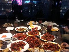 小龙虾-唐拉雅秀酒店-西锦汇空中BBQ·思创餐厅