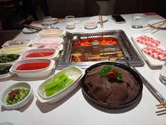 -海底捞火锅鲜切牛肉主题店(长寿路店)