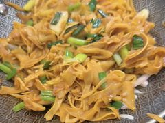 -东口码头·烧鸽子·鱼头泡饼·地方菜(金鹰悦城店)