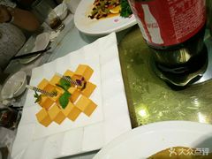 -鼎记酒楼(雁南一路店)