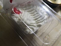 -红宝石·鲜奶小方·海派西点房(南丹店)