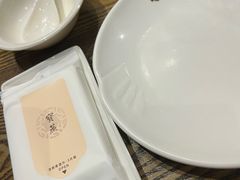 -宝燕海货工场(长江国际店)