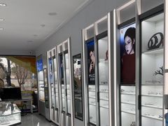 -光明眼镜·蔡司授权(徐泾店)