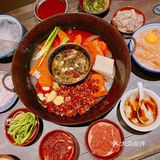 金姐老火锅：爆红明星火锅店来啦