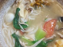 -蒙自源米线大王(江南西路店)