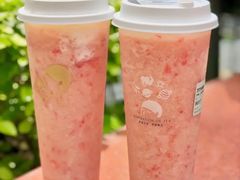 牛奶草莓-喜茶(深圳东门1234店)