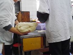 -黄阿姨锅贴大王(万航渡路店)