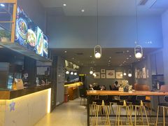 -POKEE VIA&Brunch·维娅(重庆来福士店)