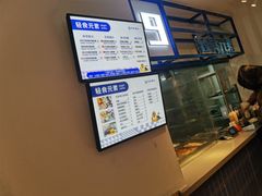 -同济大学本部学苑饮食广场