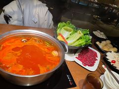 番茄锅底-牛焱·贵州黄牛肉火锅(城西银泰店)