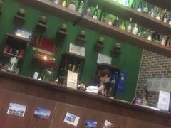 -香巴拉云南餐厅(华莱坞店)