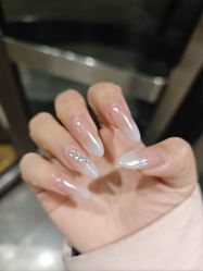 -瞧·享轻奢美甲美睫