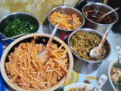 -吉庆桂林米粉·柳州螺蛳粉(港汇广场店)