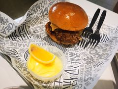 -TRIPS BURGER(大钟寺店)