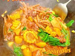 -东北酱骨饺子铁锅炖(万达总店)