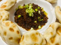 鲅鱼酱配石头饼-聚缘堂·海鲜私房菜(松岭路店)