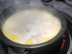 -大匠工房古船木艺术餐厅·猪肚鸡专门店(长白仙岛店)