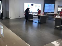 -华为授权体验店(中山公园来福士)