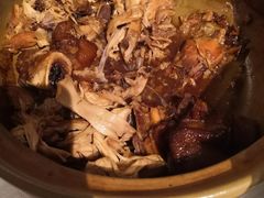 猪手煲土鸡-麓湘小镇(开福万达广场店)