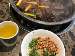 -肖肖酸萝卜鱼火锅(总店)