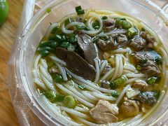鸡汤米线-正宗李家土鸡米线店