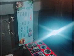 -贵州风味小馆(世茂茂悦里)