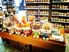 -三只松鼠生活馆(芜湖弋江金鹰店)