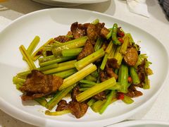 -闫府私房菜(经四路万达店)