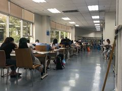 -南山图书馆(常兴路店)
