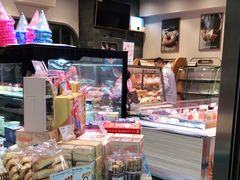 -巴黎贝甜(宜山路店)