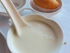 蛋白杏仁茶-富力丽思卡尔顿酒店·丽轩中餐厅