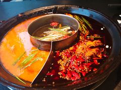 -渝涯重庆豆花老火锅(中赢国际店)