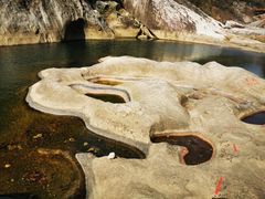 -燕子河大峡谷天坑仙境