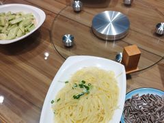 -严记小天府酸菜鱼(西四路店)