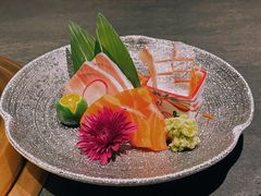 -铭牛烧肉·和牛海鲜自助(高新月牙湖店)