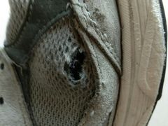 -京伟修鞋洗鞋奢侈品皮具护理店