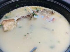-香山湖家家宴(中山陵店)