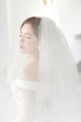 -艾米丽婚纱礼服