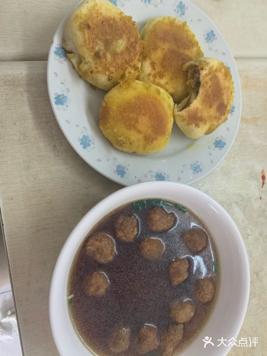 大南门牛肉包子店绿豆圆子汤图片