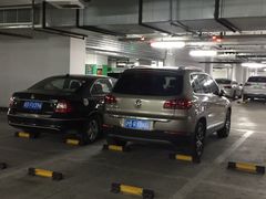 -中信泰富万达广场·停车场