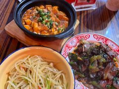 -山城欢现炒食堂(上海城店)