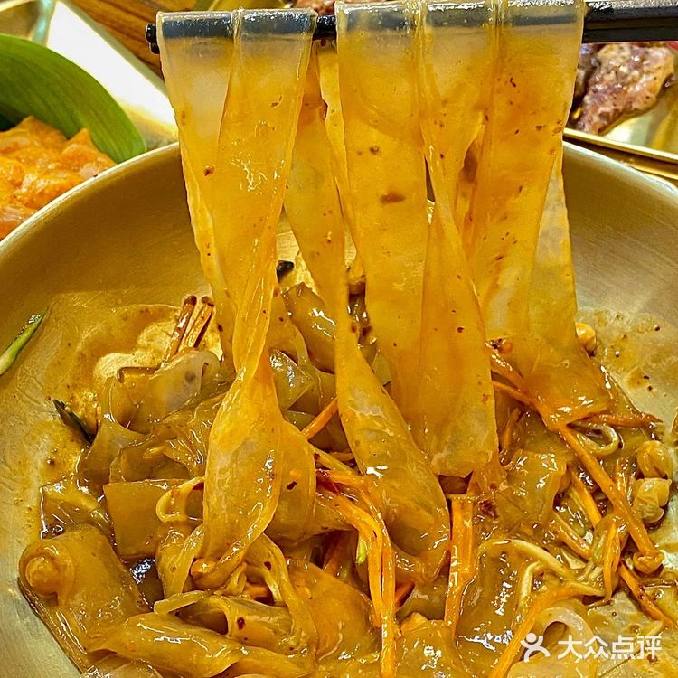 到底是谁爱吃……