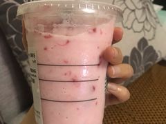 草莓酸奶星冰乐-星巴克(重庆火车北站北广场II店)